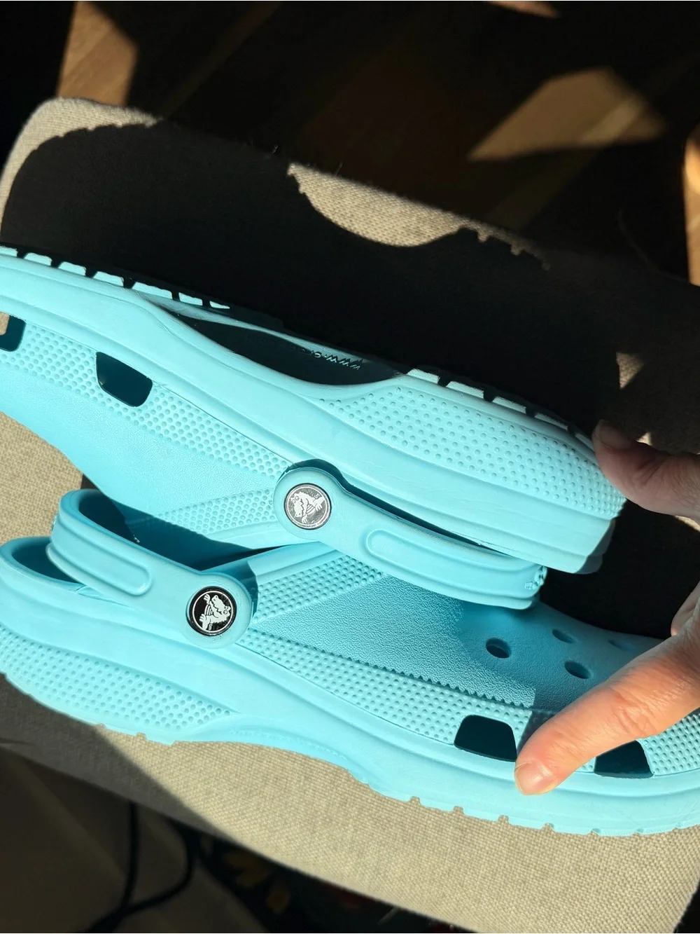 ⚡ Make a Splash in Turbo Teal! Authentic Crocs Classic Clogs (Size M11)